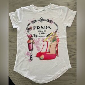 Girls inspired fashion graphic tee